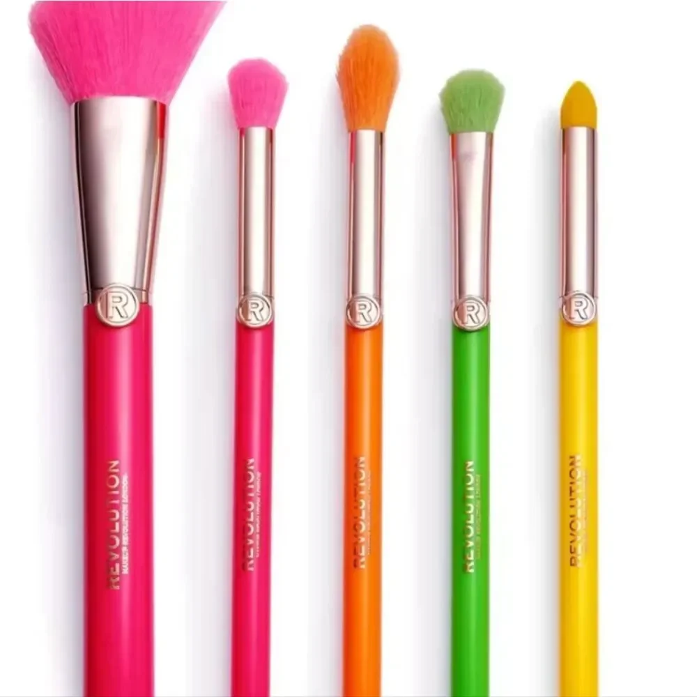 Revolution Beauty Neon Heat Makeup Brush Set‎ w/Pouch